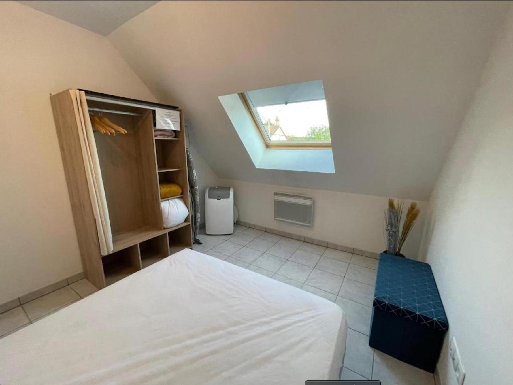 Appartement Avec Parking Gratuit Et Wifi Виерзон Екстериор снимка